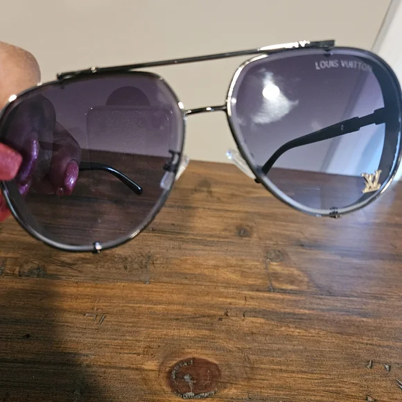 Louis Vuitton Black Sunglasses - Picture 2 of 5